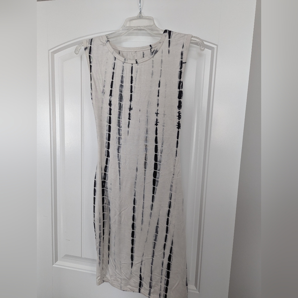 Black and white Dress